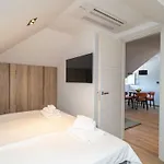 Royale - One Bedroom With Sea View Διαμέρισμα Cavtat