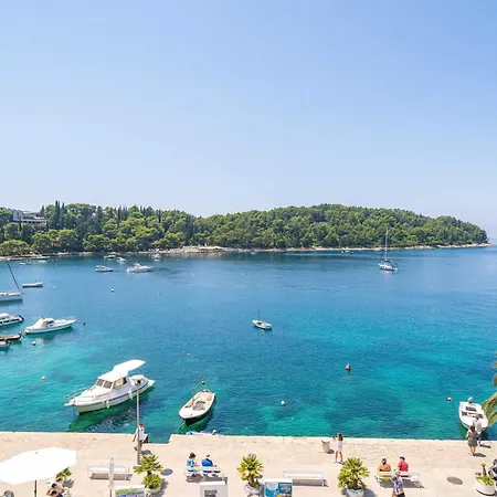 Apartament Royale - One Bedroom With Sea View *