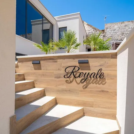 Apartment Royale - One Bedroom With Sea View