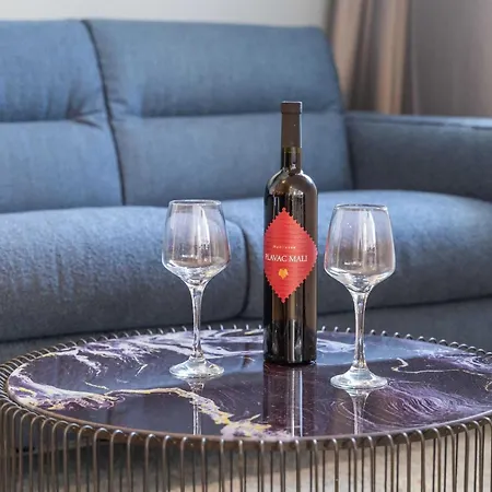 Royale - One Bedroom With Sea View Apartment Cavtat