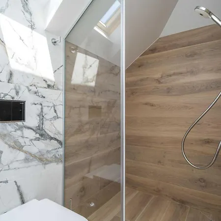 Royale - One Bedroom With Sea View * קאבטאט
