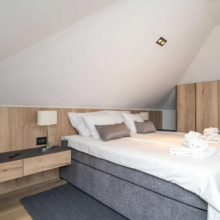 Royale - One Bedroom With Sea View קאבטאט