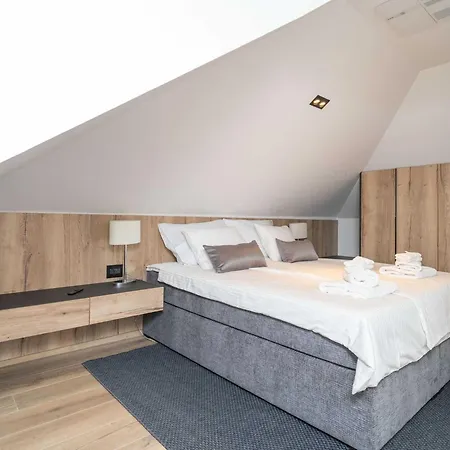 Royale - One Bedroom With Sea View * קאבטאט