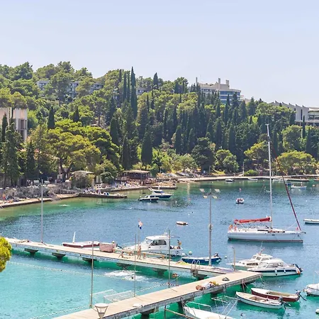 Royale - One Bedroom With Sea View *